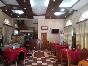 Local and international cuisine