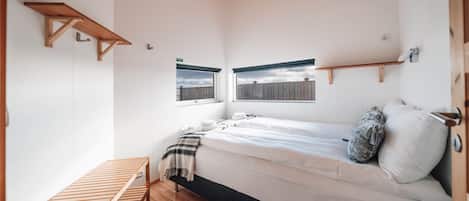 Cabin, 2 Bedrooms | 2 bedrooms, blackout drapes, free cribs/infant beds, free WiFi