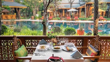V.6 Tak (1 Bedroom Villa) | Terrace/patio
