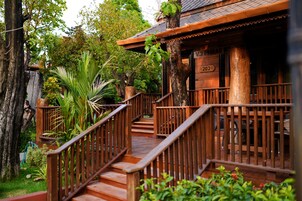 V.202 PHRAE 1-bedroom villa | Minibar, in-room safe, individually decorated, individually furnished