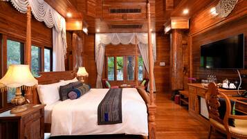 V.201 PHRAE 1-bedroom villa | 1 bedroom, minibar, in-room safe, individually decorated