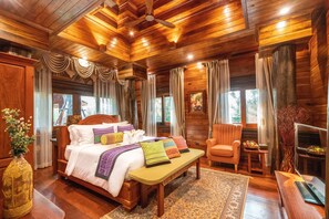 V.9 Chiangrai (2 Bedroom Villa)  | Minibar, caja de seguridad en la habitación y decoración personalizada 