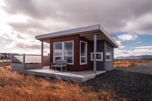 Front of property - Blue View Cabin 7B with Hot Tub (Bláskógabyggd)