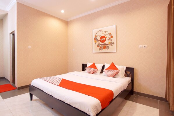Habitación doble Deluxe | Escritorio, wifi gratis y ropa de cama 