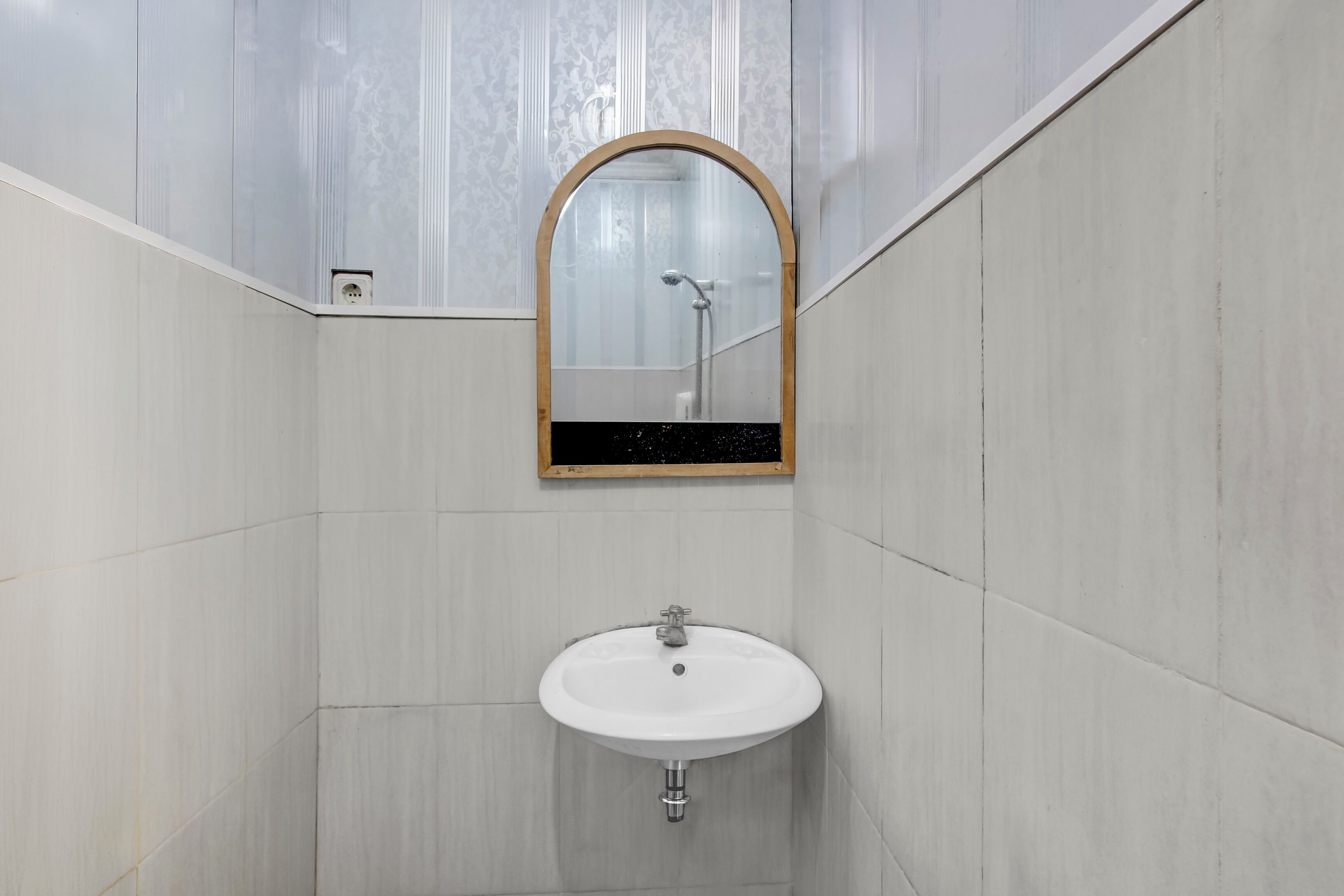 Standard Double Room | Bathroom