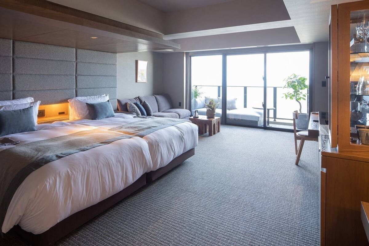 In-room safe, desk, laptop workspace, blackout drapes