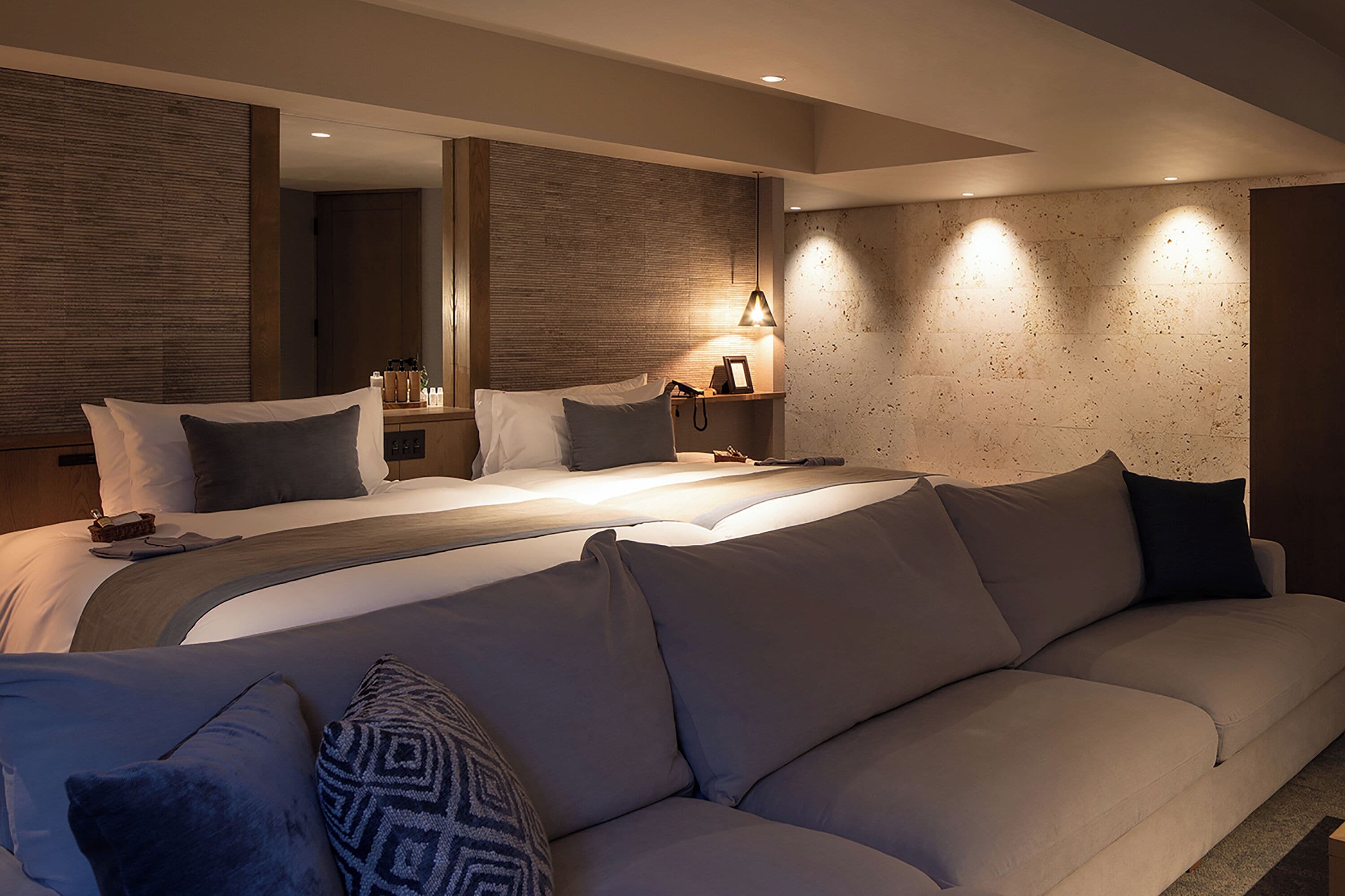 glamday suite, non smoking | 1 bedroom, in-room safe, desk, laptop workspace