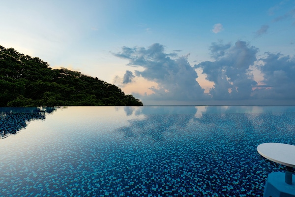 Outdoor pool, pool loungers