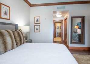 Condo, 4 Bedrooms | 4 bedrooms, iron/ironing board, free WiFi