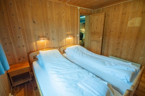 Appartement Tradition, plusieurs lits, vue montagne | Espace de travail pour ordinateur portable, Wi-Fi gratuit, draps fournis