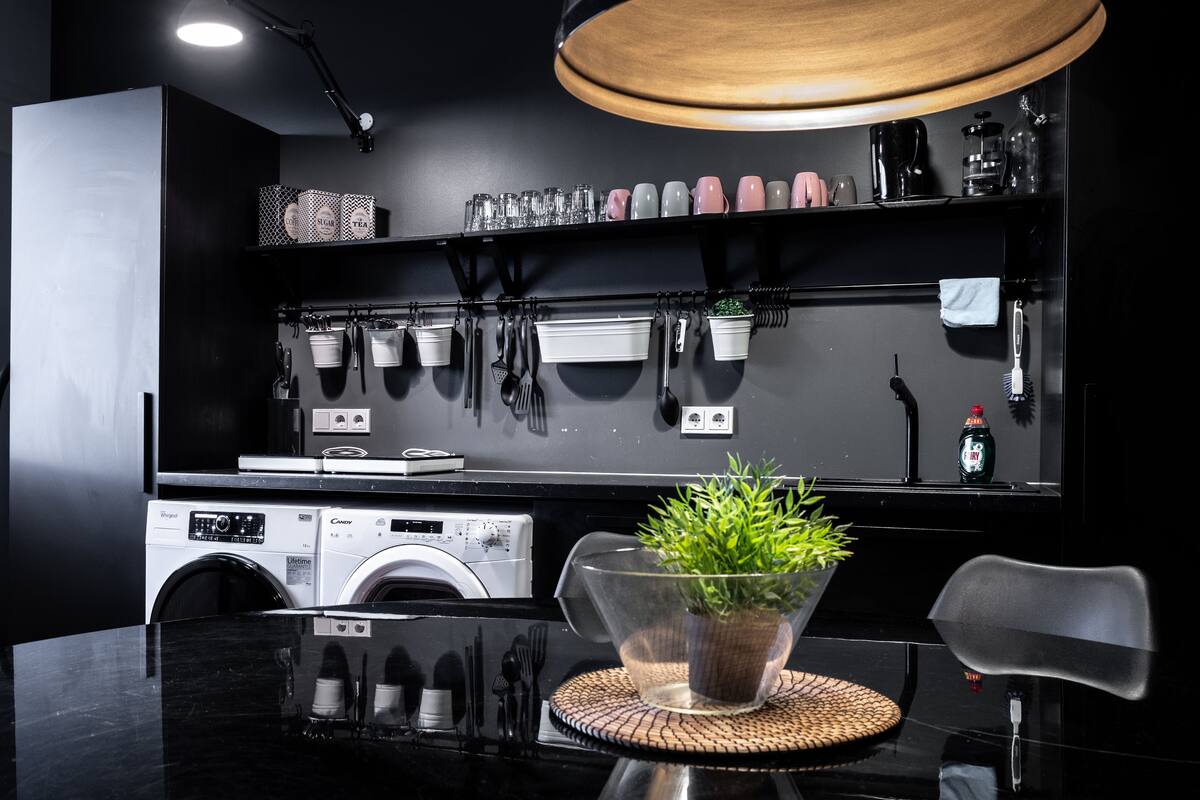 Coffee/tea maker, electric kettle