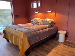 Cabane, bain à remous (Könnulág) | Literie de qualité supérieure, rideaux occultants, Wi-Fi gratuit