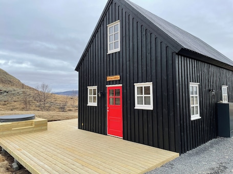 Jóhannshús - Traditional Icelandic house | Front of property. Skard Cottages