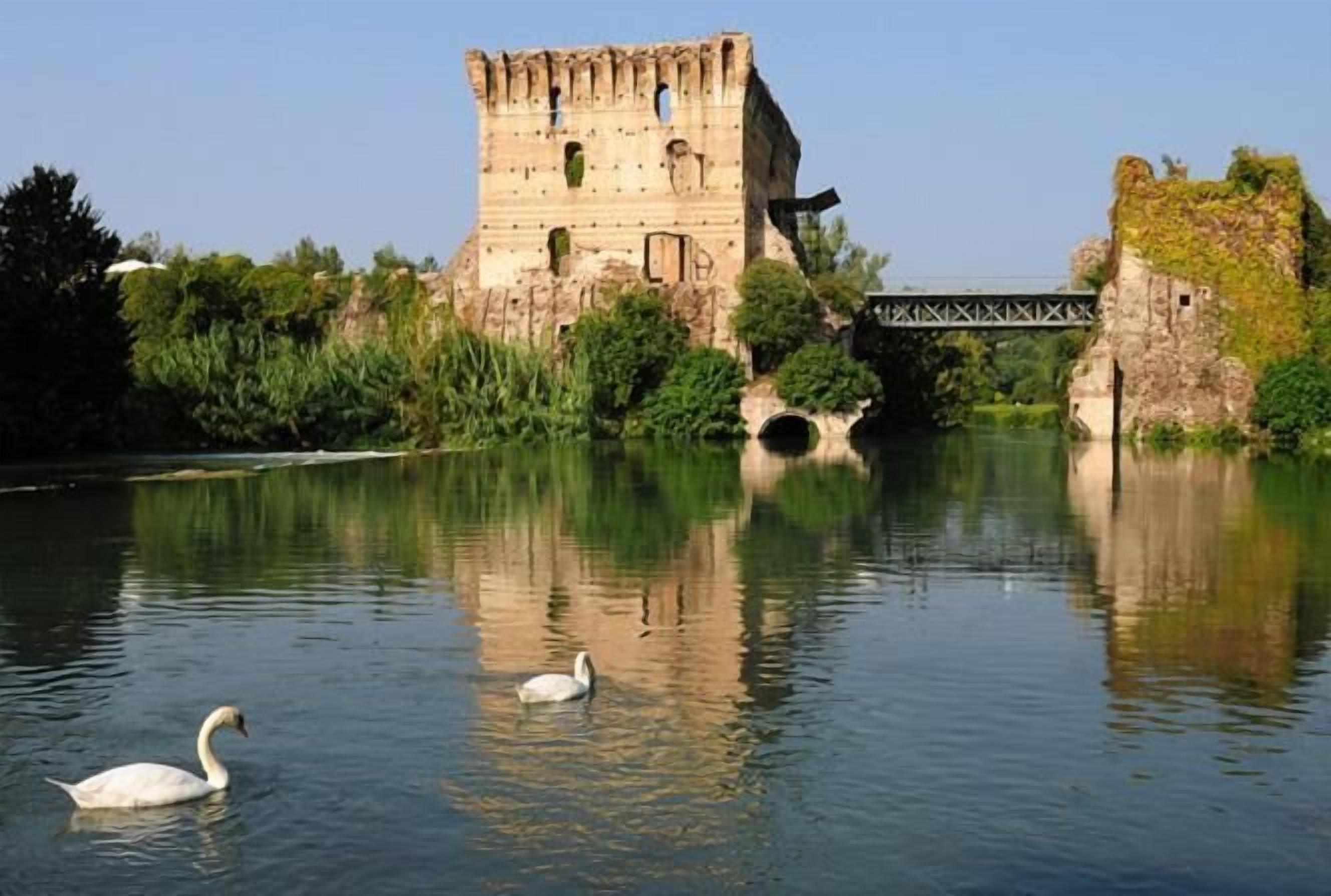 Photo - Le Finestre Su Borghetto