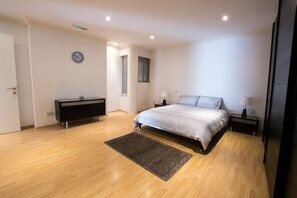 아파트, 침실 3개, 욕실 2개 | 3 개의 침실, 다리미/다리미판, 무료 WiFi, 침대 시트