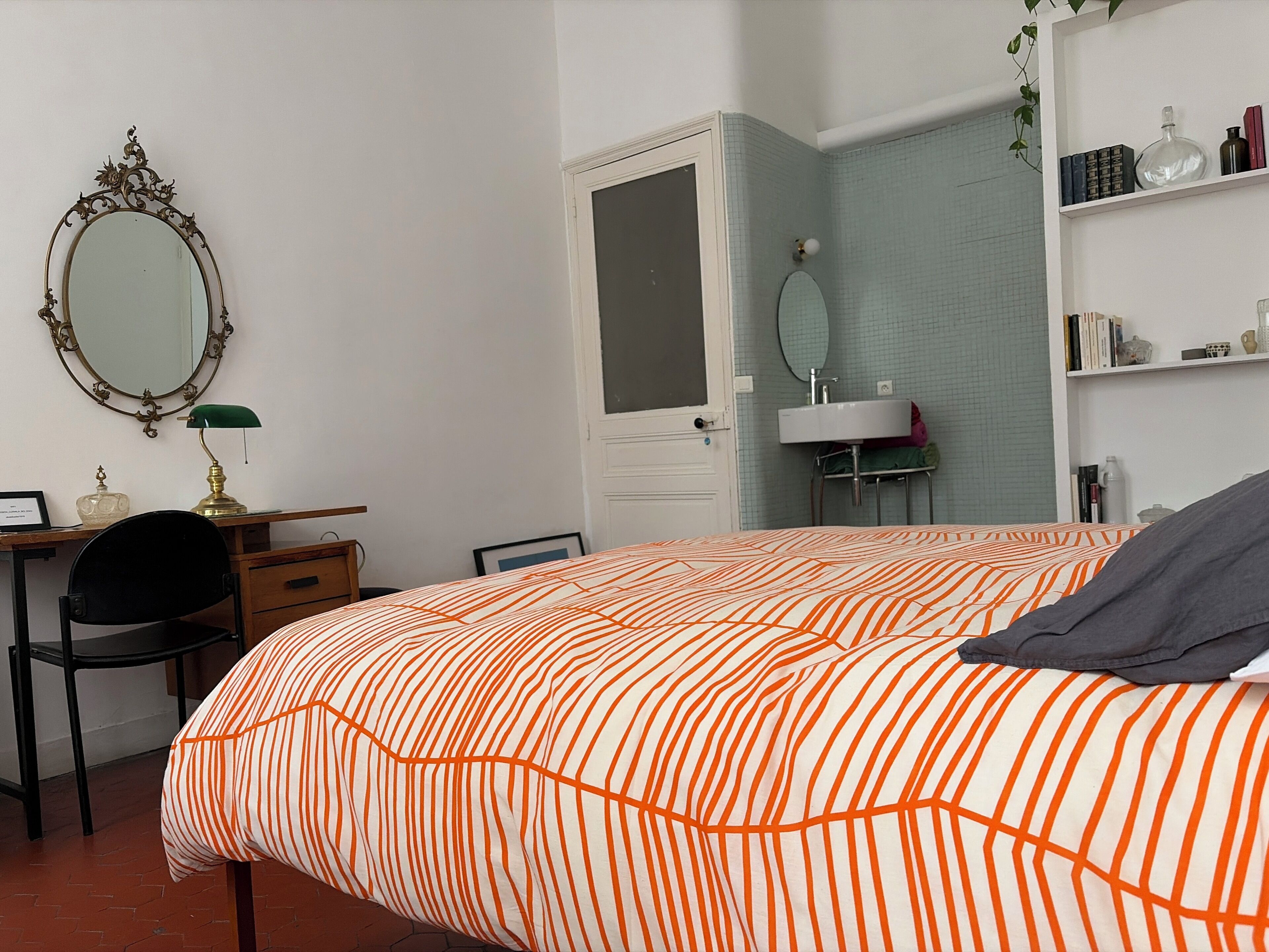 Double Room (Belle chambre spacieuse)