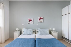In-room safe, iron/ironing board, free WiFi, bed sheets - Angelos Kommeno Studios (Corfu)