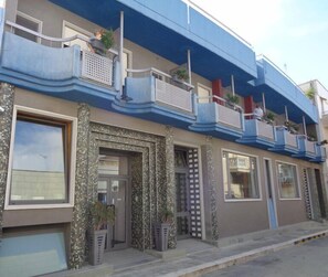 Fachada de la propiedad