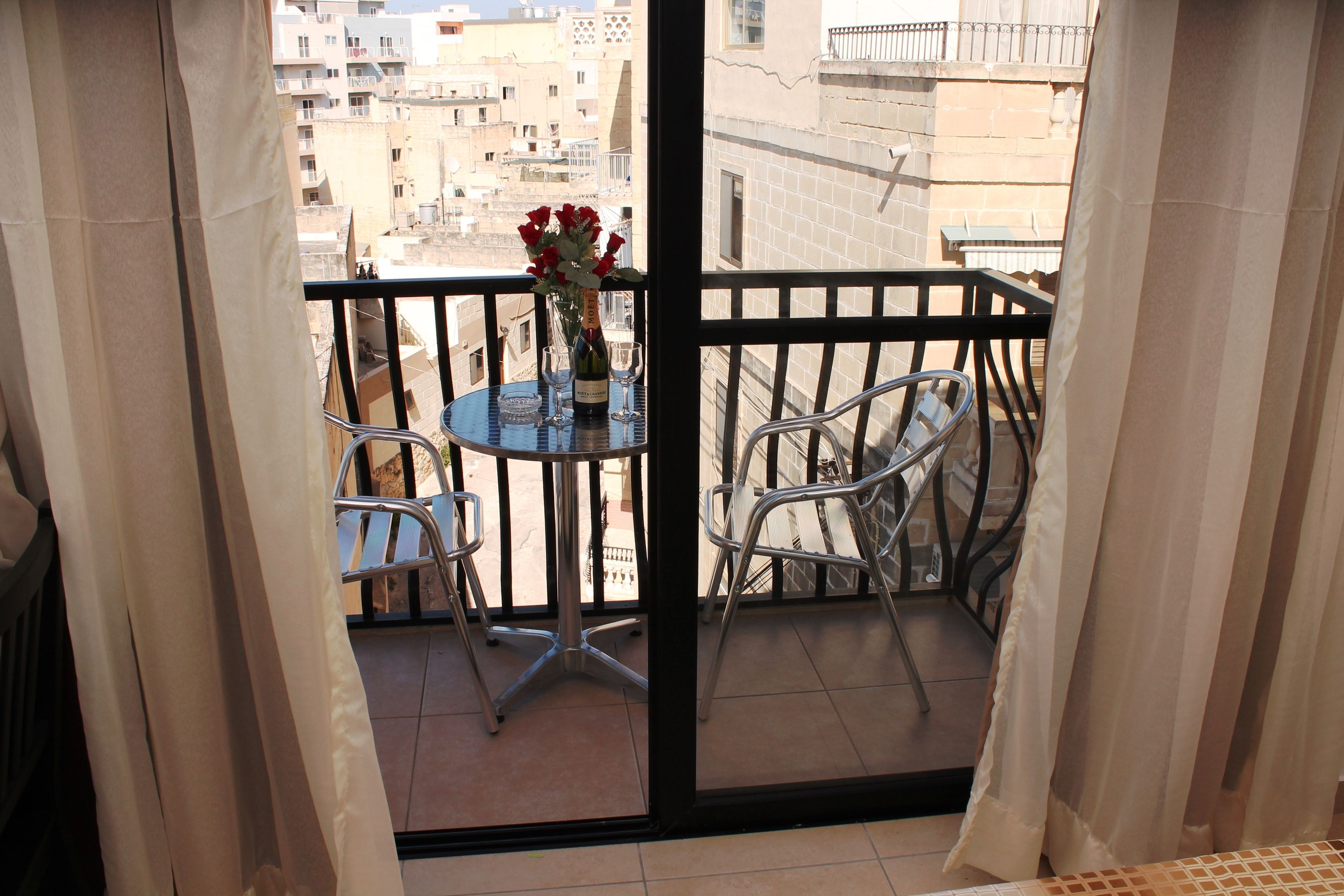 Foto - Seashells 2 bedroom Apartment with sunny terrace with stunning panoramic sea views by Getaways Malta