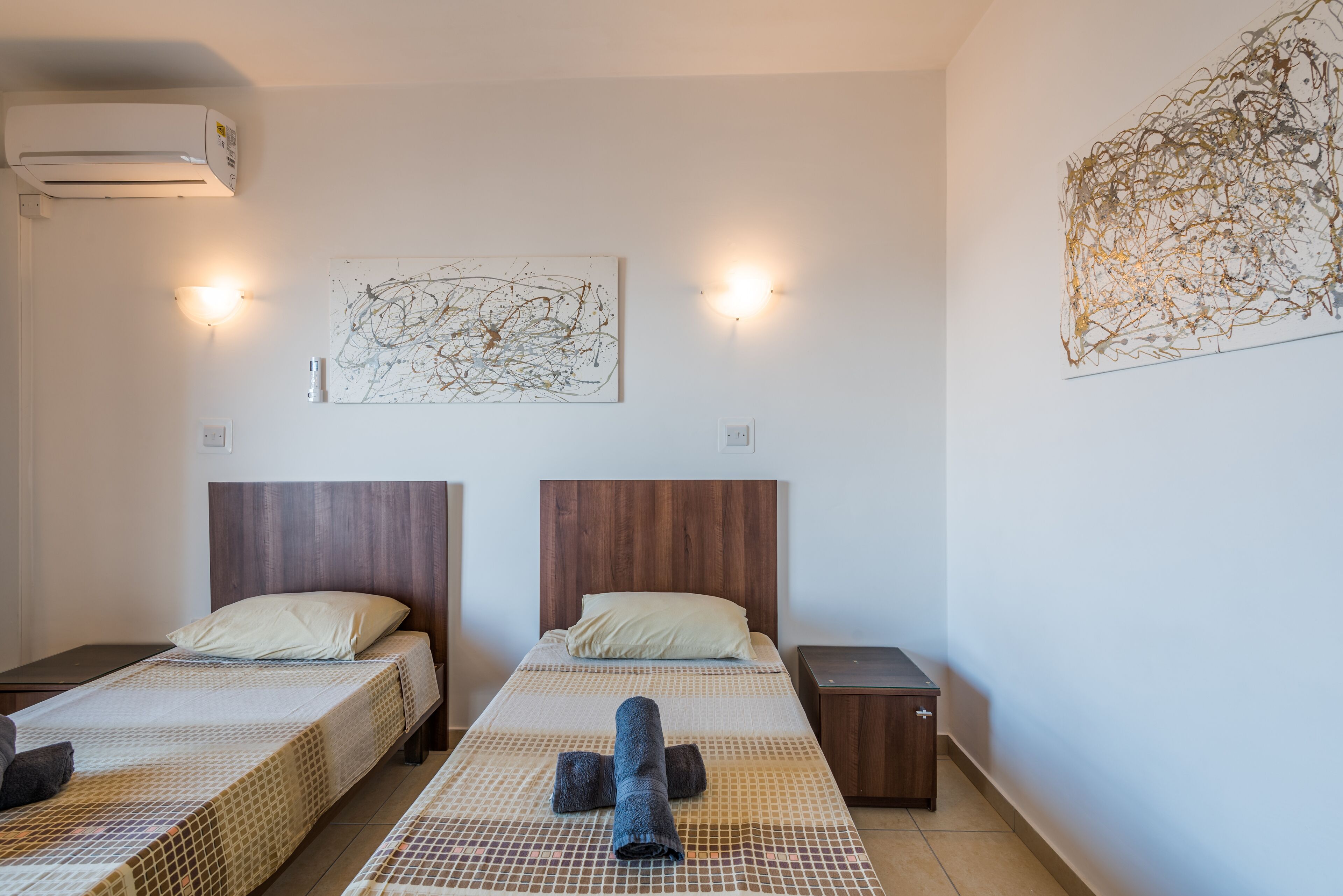 Photo - Seashells 2 bedroom Apartment with sunny terrace with stunning panoramic sea views by Getaways Malta