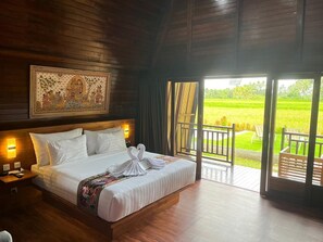Romantic Double Room | Egyptian cotton sheets, premium bedding, minibar, in-room safe - Adil Villa and Resort (Ubud)