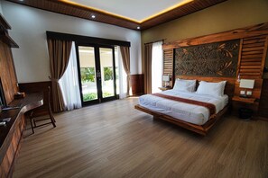 Two Bedroom Rice Field View | Egyptian cotton sheets, premium bedding, in-room safe, desk - Adil Villa and Resort (Ubud)