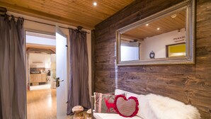 Unclassified image, 4 of 37, button - Ferienhotel Landhaus Zillertal (Fuegen)