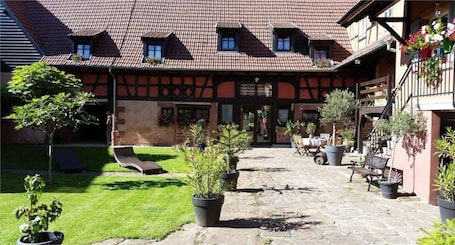 Garden. Maison d'Hotes Au Freidbarry