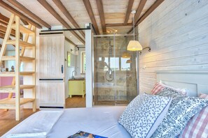Panoramic Studio, Sea View | Memory-foam beds, blackout curtains, free cots/infant beds, free WiFi - ECO Aparthotel The Dreamers's Club (Lumbarda)