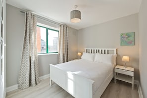 Appartement, 3 chambres | 3 chambres, bureau, accès au Wi-Fi (inclus), literie fournie