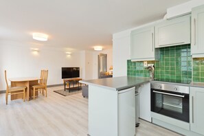 3 habitaciones, escritorio, wifi gratis y ropa de cama 