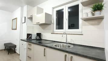 Appartement, 2 chambres, balcon, vue mer | Cuisine privée