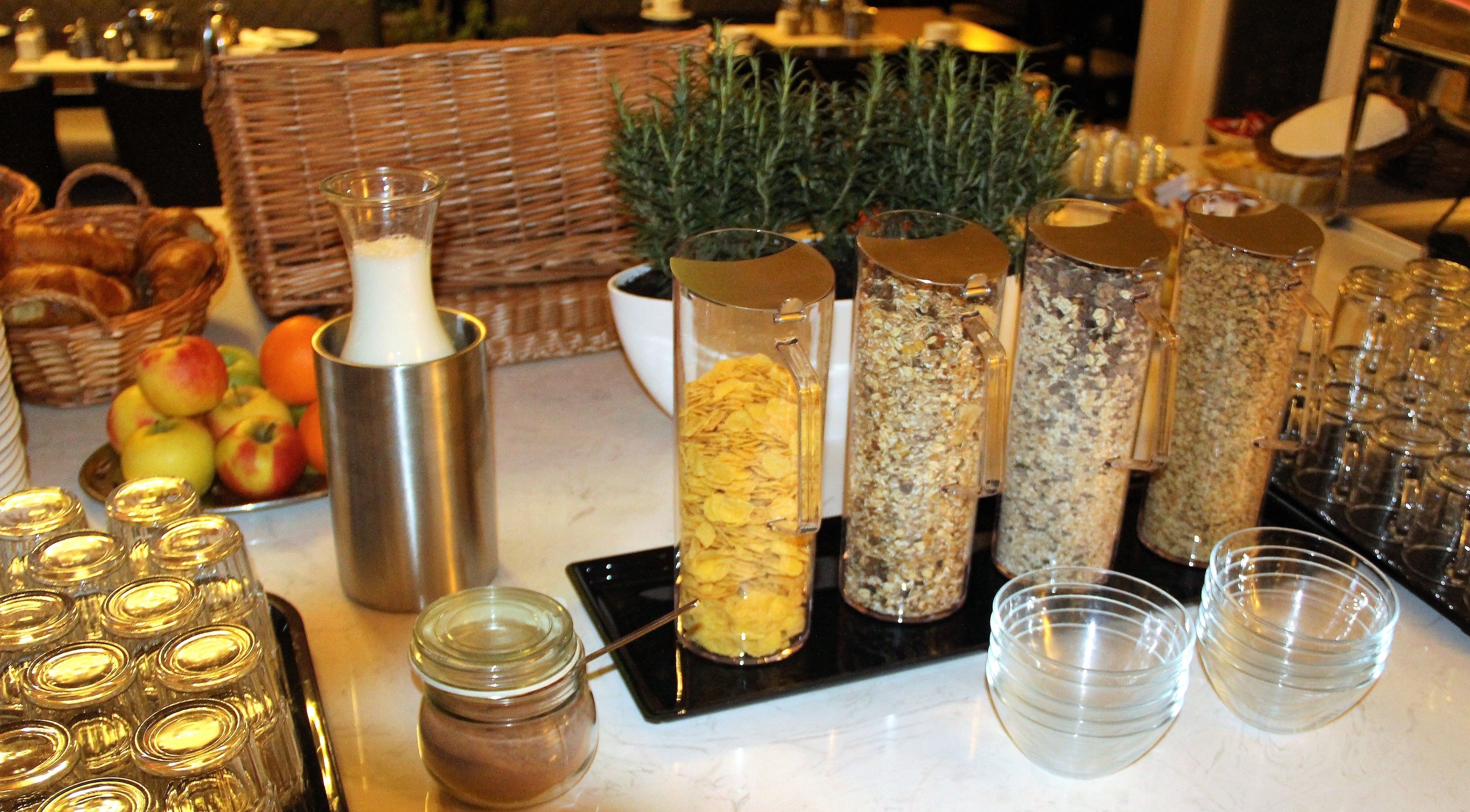 daily buffet breakfast (eur 13.90 per person)