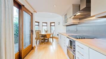 Apartment, 3 Bedrooms