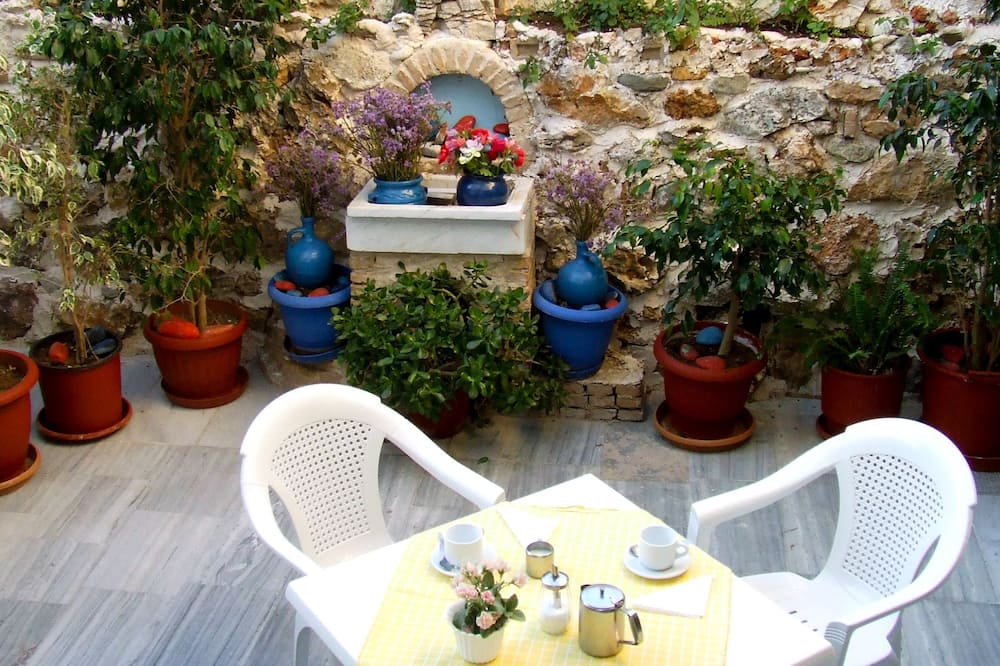 Hotel Eleftheria