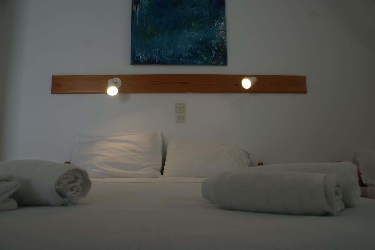 Basic Double or Twin Room, Accessible | Iron/ironing board, free cots/infant beds, free WiFi, bed sheets
