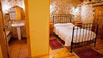 Bureau, Wi-Fi gratuit, draps fournis