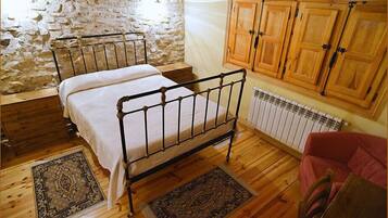 Bureau, Wi-Fi gratuit, draps fournis