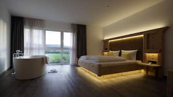 Deluxe Double Room | In-room safe, desk, blackout drapes, iron/ironing board