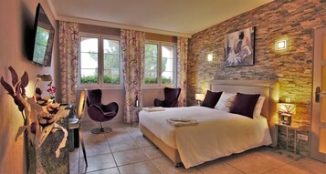 Double Room, Pool View (Chambre Design) | Egyptian cotton sheets, premium bedding, Select Comfort beds, minibar