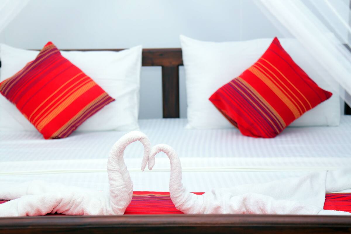 Apartment, 1 Queen Bed, Non Smoking, Garden View | Soundproofing, WiFi (free)