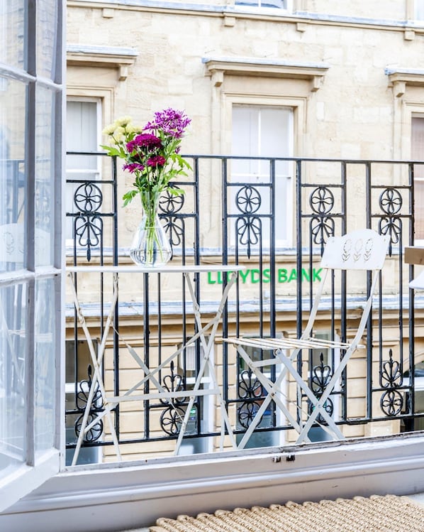 Appartement, 2 chambres | Balcon