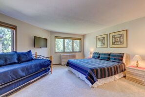 คอนโด, 2 ห้องนอน | 2 ห้องนอน, พื้นที่ทำงานแบบใช้แล็ปท็อป, Wi-Fi ฟรี