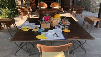 Ristorazione all'aperto