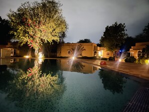 Outdoor pool - Heritage Resort Bikaner (Bikaner)