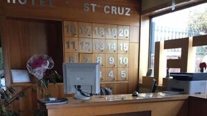 Mostrador de check-in y check-out