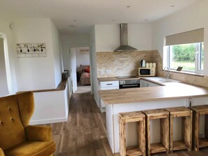 Maison, 1 chambre, non-fumeur, cuisine | Cuisine privée | Réfrigérateur, four à micro-ondes, un four, surface de cuisson