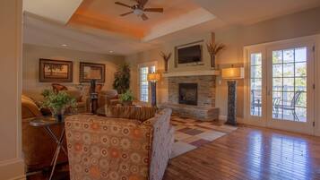 Villa, 4 Bedrooms | Living area | Smart TV