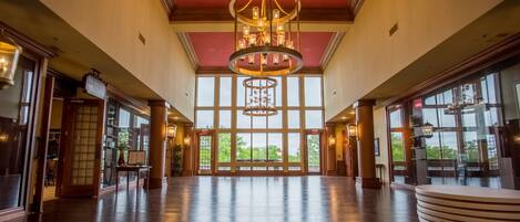 Villa, 4 Bedrooms | Lobby