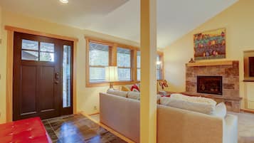 House, 3 Bedrooms | 3 bedrooms, iron/ironing board, free WiFi